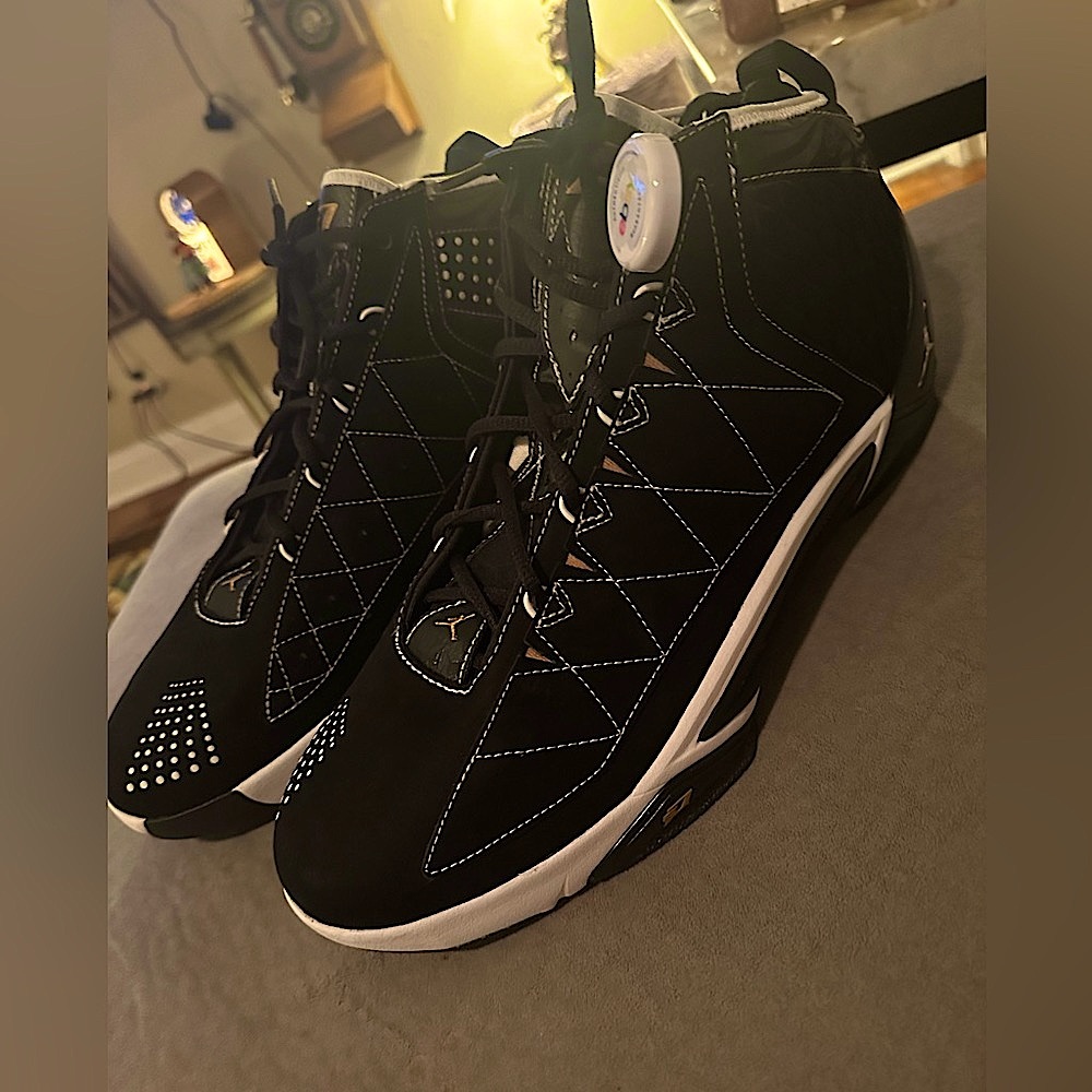 New Nike Air Jordan 2008 CP311 size 15 black white gold mint new